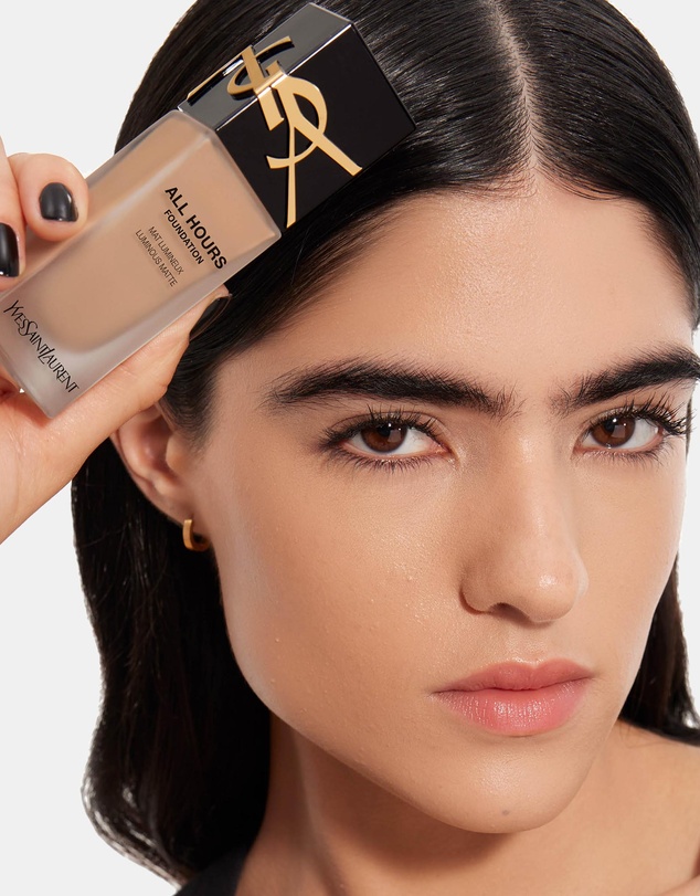 Yves Saint Laurent - All Hours Liquid Foundation