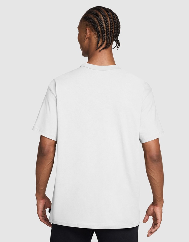 Nike - Sportswear Premium Essentials T-Shirt