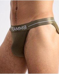 TEAMM8 - Icon Sport Brief
