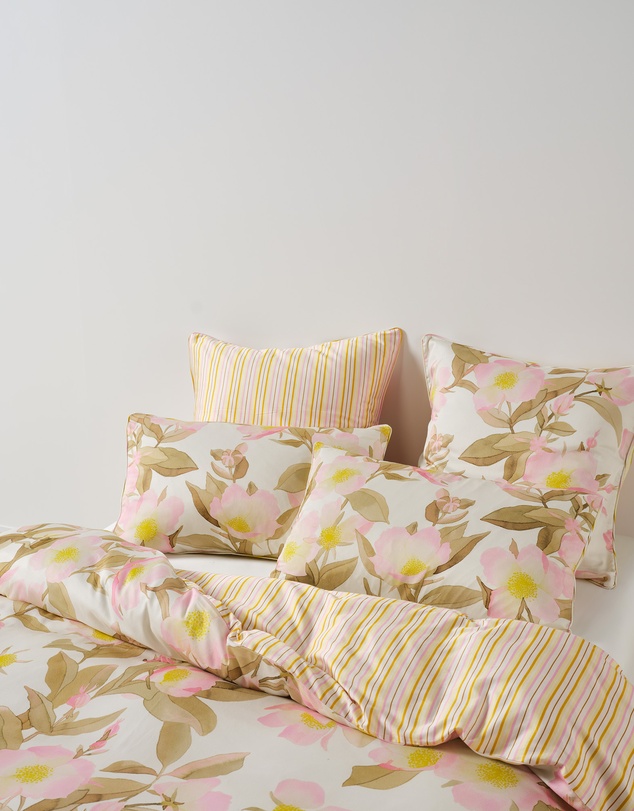 Linen House - Camellia Quilt Cover Set