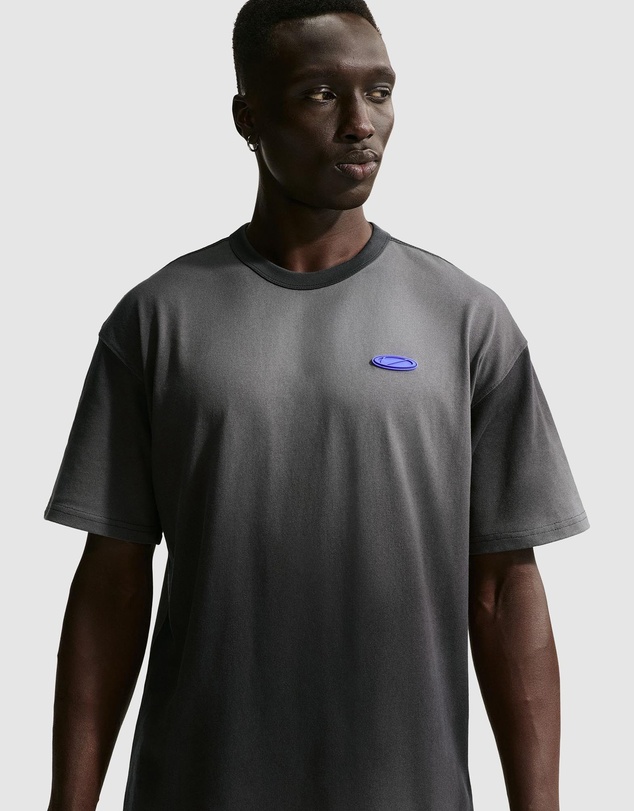 Nike - Sportswear Premium Essentials T-Shirt