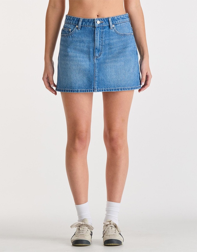 Lee - Mid Relaxed Mini Skirt