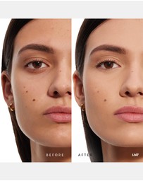 Yves Saint Laurent - All Hours Liquid Foundation