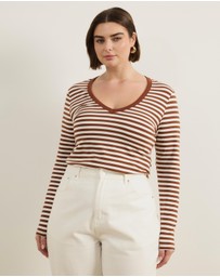 Atmos&Here Curvy - Deep V-Neck Long Sleeve T-Shirt