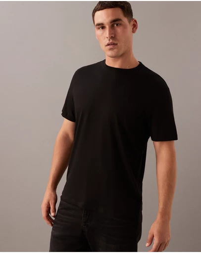Calvin Klein - Liquid Touch Crewneck T-Shirt