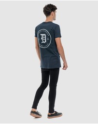 DVNT - Clean Classic Tee