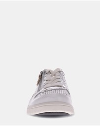 Mia Vita - Baxley Zip Casual Sneaker - White/Silver
