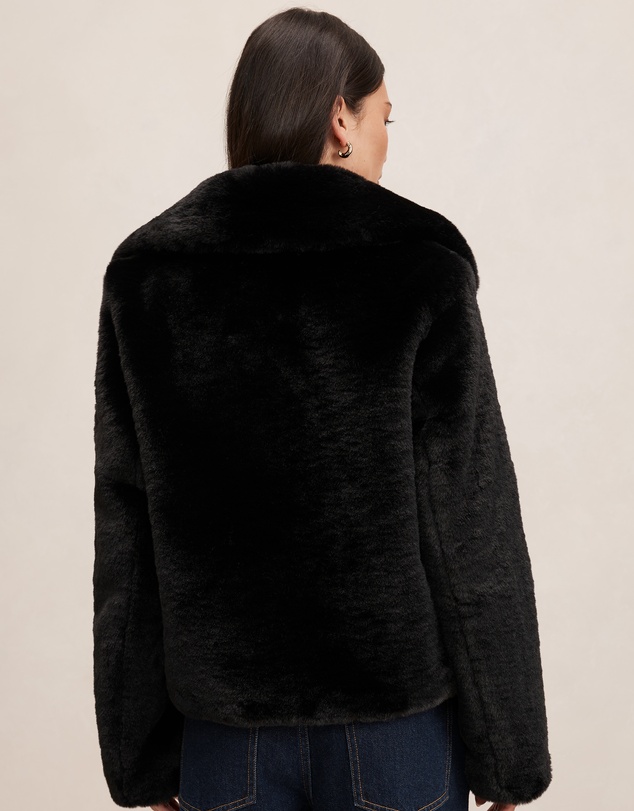 Forever New - Piper Short Faux Fur Jacket