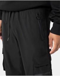 PYRA - Nero Cargo Pant