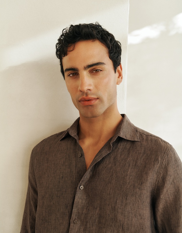 Trenery - Tailored Fit Delave Linen Shirt in Cocoa