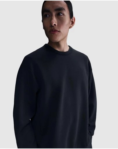 Nike - 24.7 Impossiblysoft Nike Dri-FIT Crew