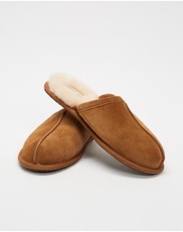 UGG - Classic Scuff Slippers - Men's
