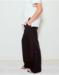 Soon Maternity - Draped Wide Leg Pants