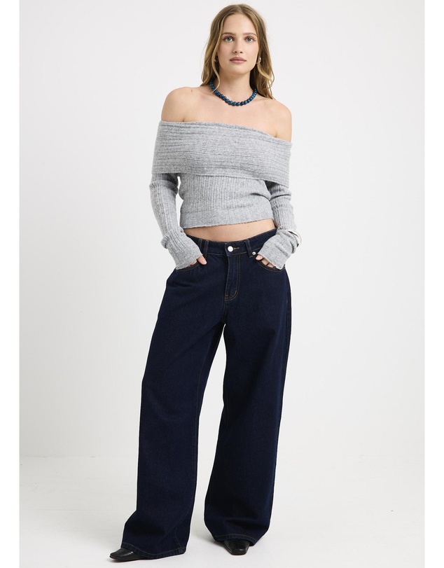 Alice In The Eve - Claudia Off Shoulder Rib Knit Top