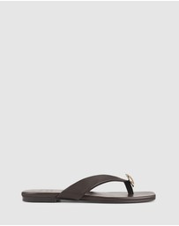 Siren - Evie Strappy Flat Sandals