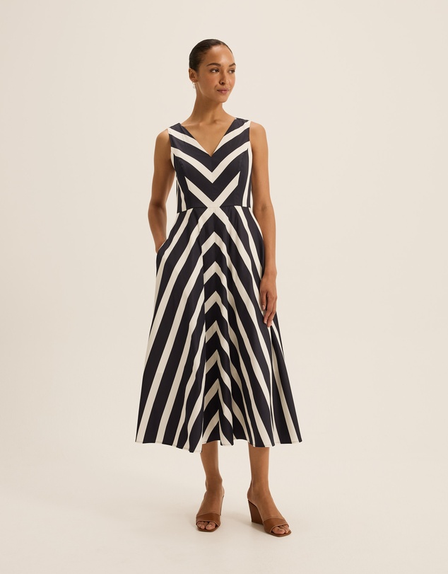 Review - Umbrella Chevron Midi Dress