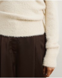 Atmos&Here - Abi Off Shoulder Sweater