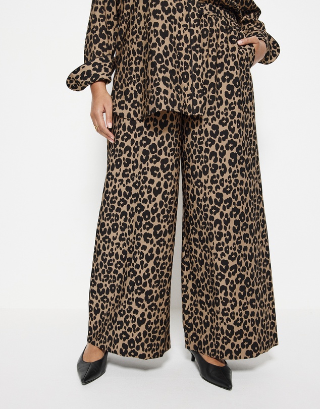 Commonry - Leopard Pant