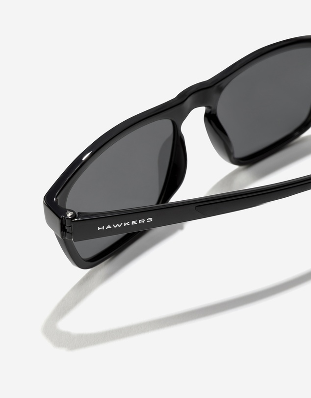 Hawkers Co - HAWKERS Lion - Polarized Black Dark Sunglasses for Men and Women