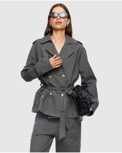 Lioness - Cropped Trencherous Coat