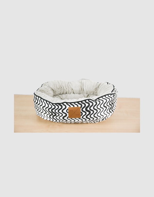 Mog & Bone - Reversible Cat Bed - Black Wave