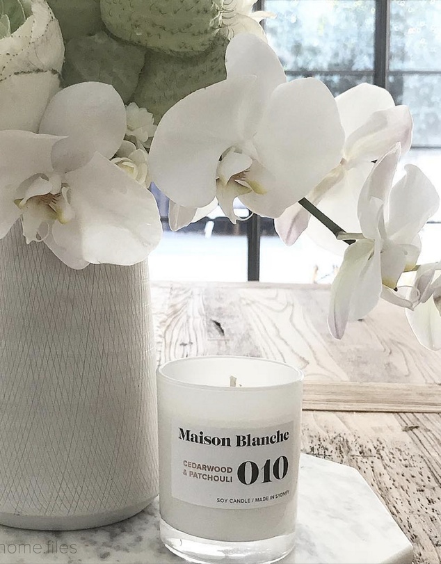 Maison Blanche - 010 Cedarwood & Patchouli - Large Candle