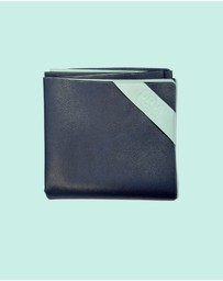 porter green - privv | vegan leather waterproof picnic rug