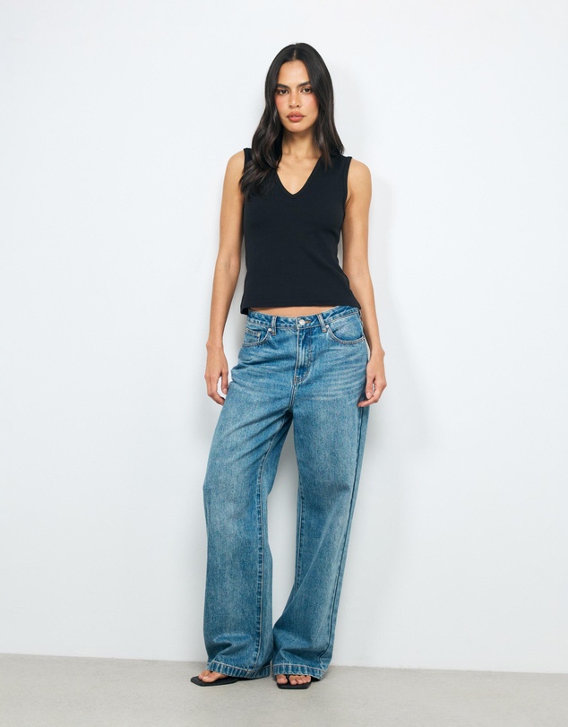 AERE - Cotton V Neck Tank