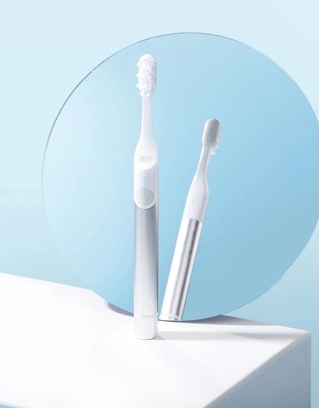 Advanced Whitening - Battery-Powered Sonic Electric Toothbrush