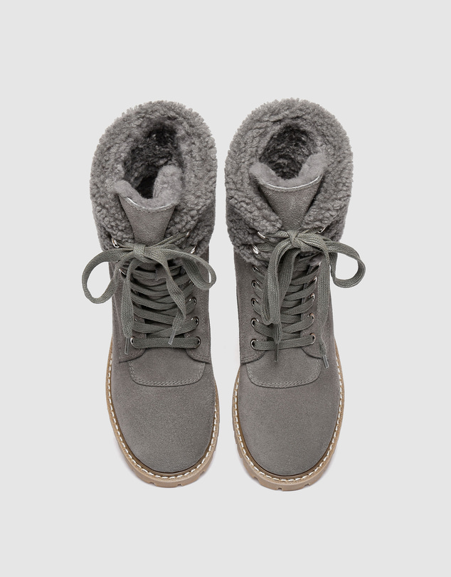 EVERAU - Australian Shepherd Ugg Mina Cow Suede Upper Martens