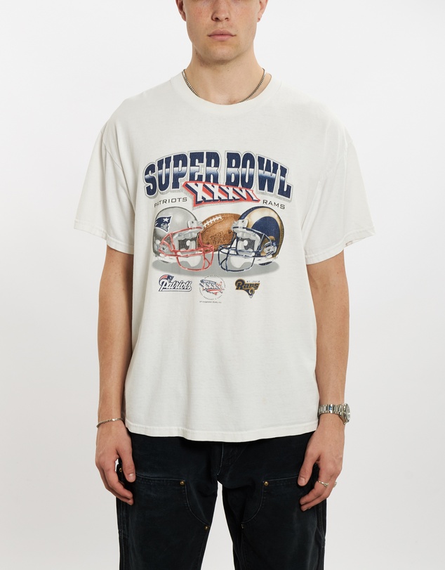 Vintage by The Real Deal - Pre Loved - 90s NFL Patriots v Rams Super Bowl Tee