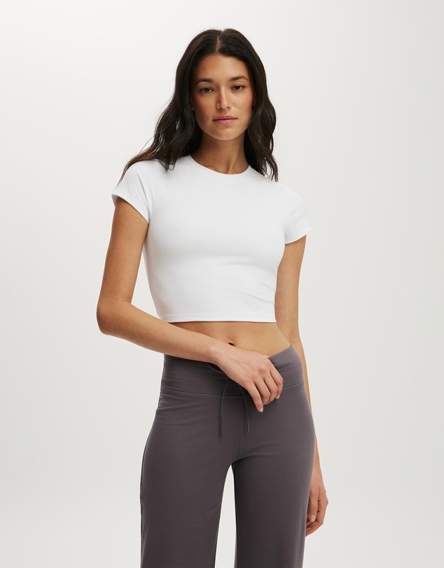 Cotton On Body Active - Ultra Soft Cropped Fitted Tshirt
