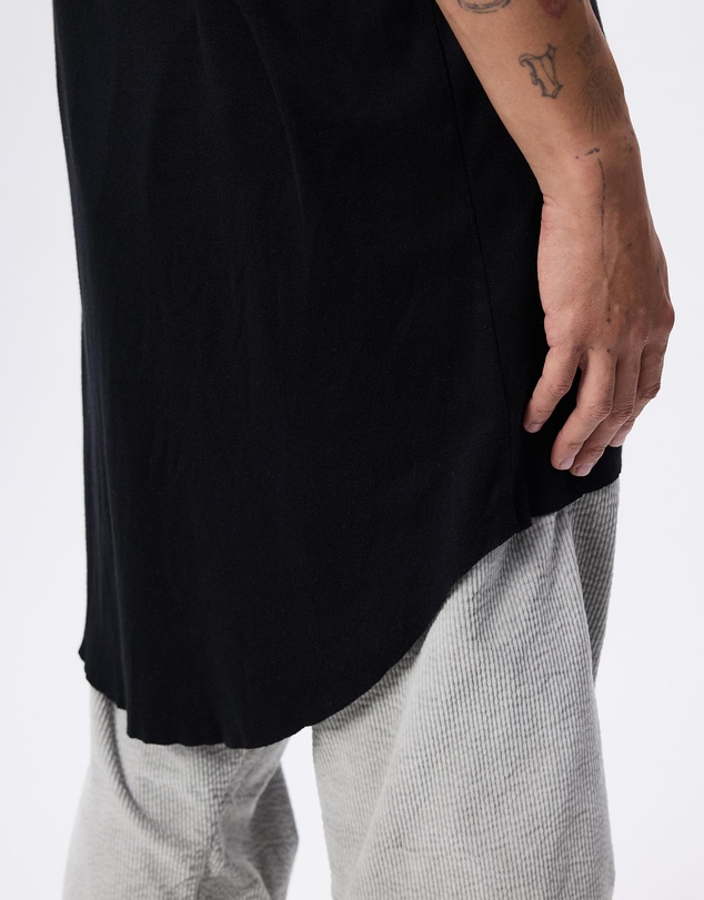 Surrounded By Ghosts - The Arsenic Relaxed Rib Knit Tail T-Shirt