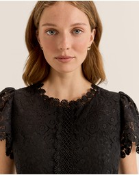 Review - Cosmos Lace Midi Dress