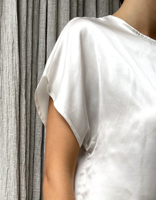 SILK MAGNOLIA - 100% Silk T-shirt