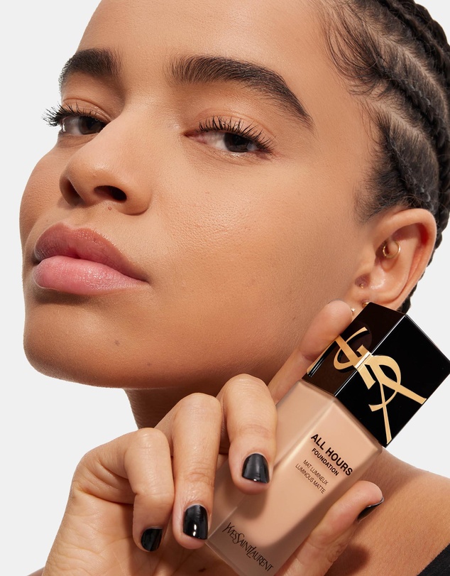 Yves Saint Laurent - All Hours Liquid Foundation