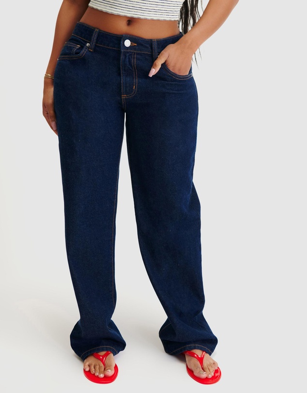 Cotton On - Curvy Low Rise Straight Jeans