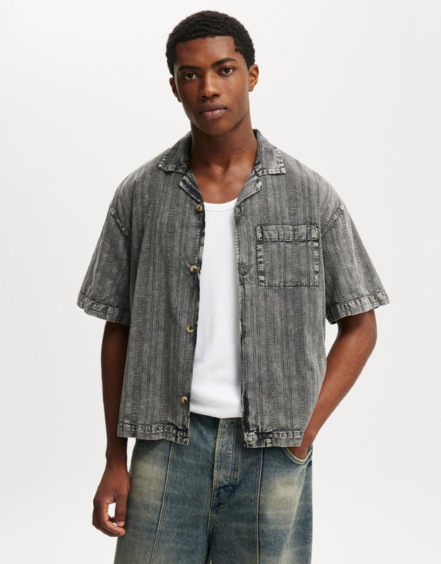 Cotton On - Washed Box Fit SS Shirt