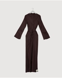 Revibe - Repaired Shona Joy Agnes Long Sleeve Maxi Dress with Belt - AU 10