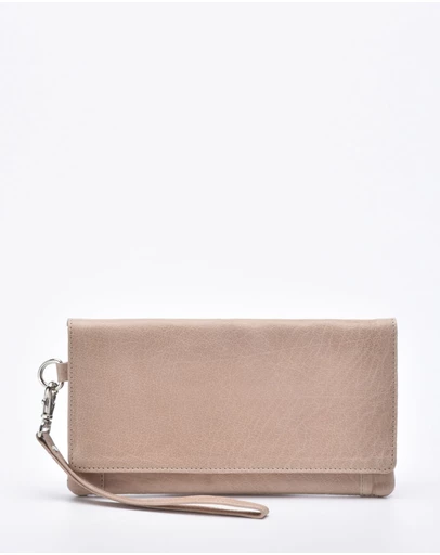 Cobb & Co - Wodonga Leather Wallet with Wristlet