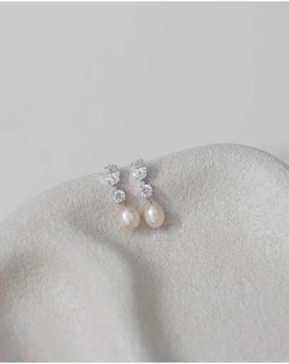 The White Collection - Poppy - Freshwater Silver Pearl Bridal Earrings