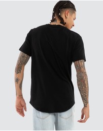 Kiss Chacey - Pronto Dual Curved Tee