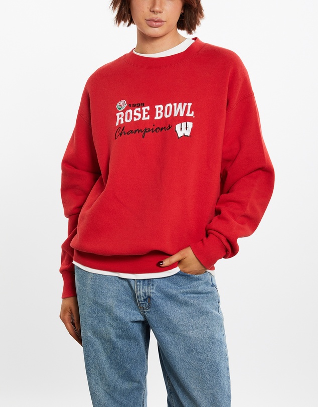 Vintage by The Real Deal - Pre Loved - 90s NCAA Wisconsin Badgers Rose Bowl Sweatshirt