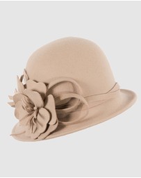 Max Alexander - Winter Felt Beige Cloche Hat
