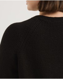 Atmos&Here Curvy - Saylor Long Sleeve Knit Jumper