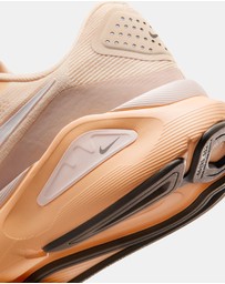 Nike - Structure 26 - Women's