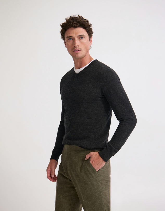 Oxford - Basic V-Neck Pure Wool Pullover