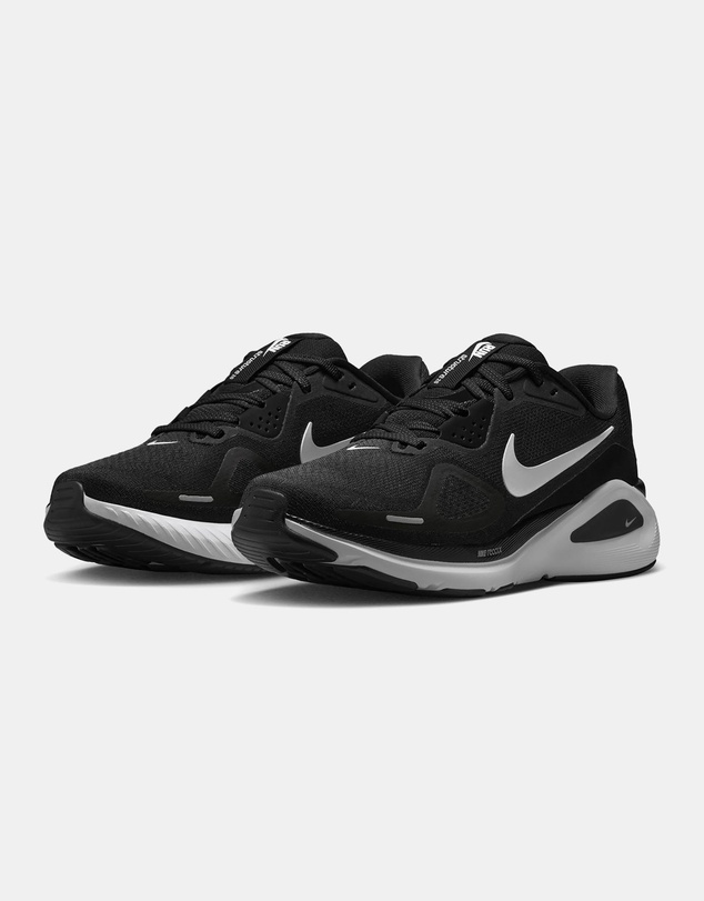 Nike - Structure 26 - Women's