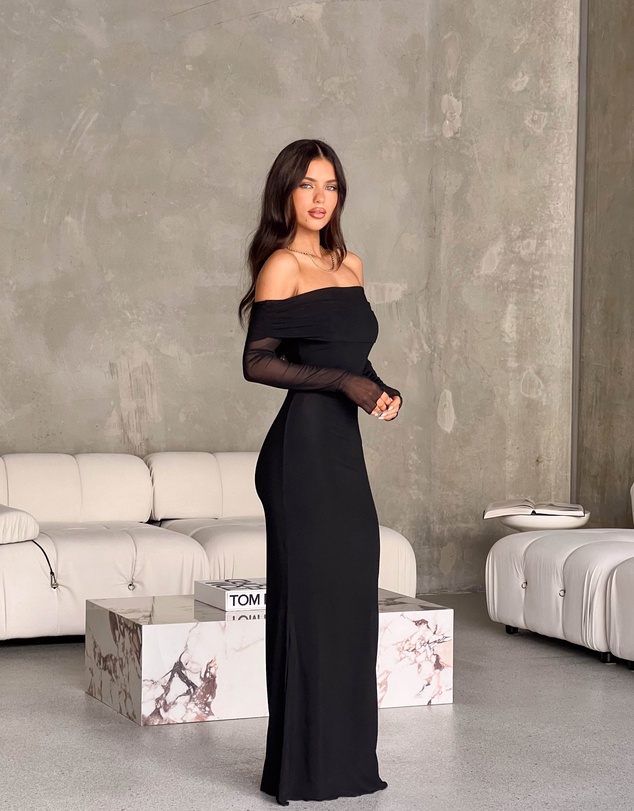 Beginning Boutique - Coraline Black Long Sleeve Maxi Dress