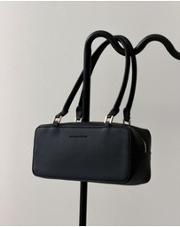 Morgan & Taylor - Mackenzie Rectangle Shoulder Handbag in Black